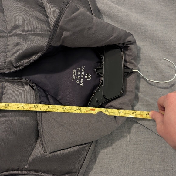 Land's End Vest, Size Small - Picture 8 of 8